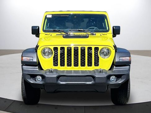 Used 2024 Jeep Wrangler Sport AWD/4WD image 3
