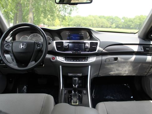 Used 2014 Honda Accord EX-L image 10