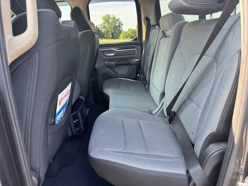 Used 2019 RAM 1500 Big Horn AWD/4WD image 18