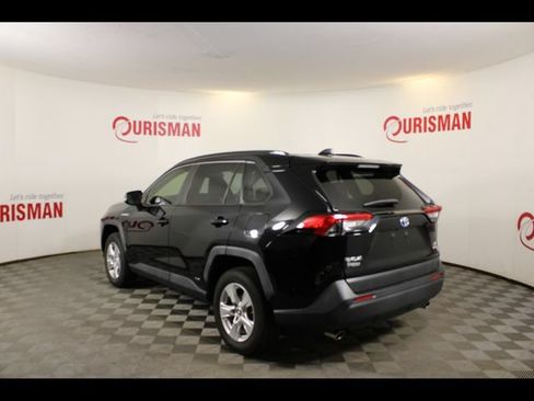 Used 2020 Toyota RAV4 XLE w/ Convenience Package AWD/4WD image 5