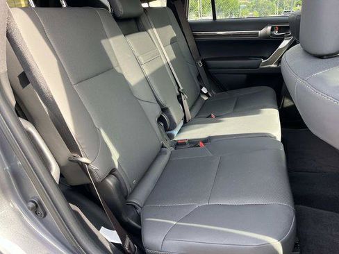 Certified 2023 Lexus GX 460 Premium w/ Premium Package AWD/4WD image 27