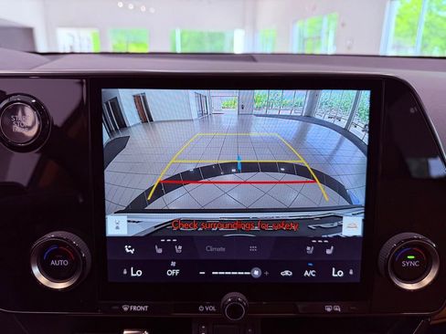 Used 2025 Lexus NX 250 FWD w/ Accessory Package (Z2) image 26
