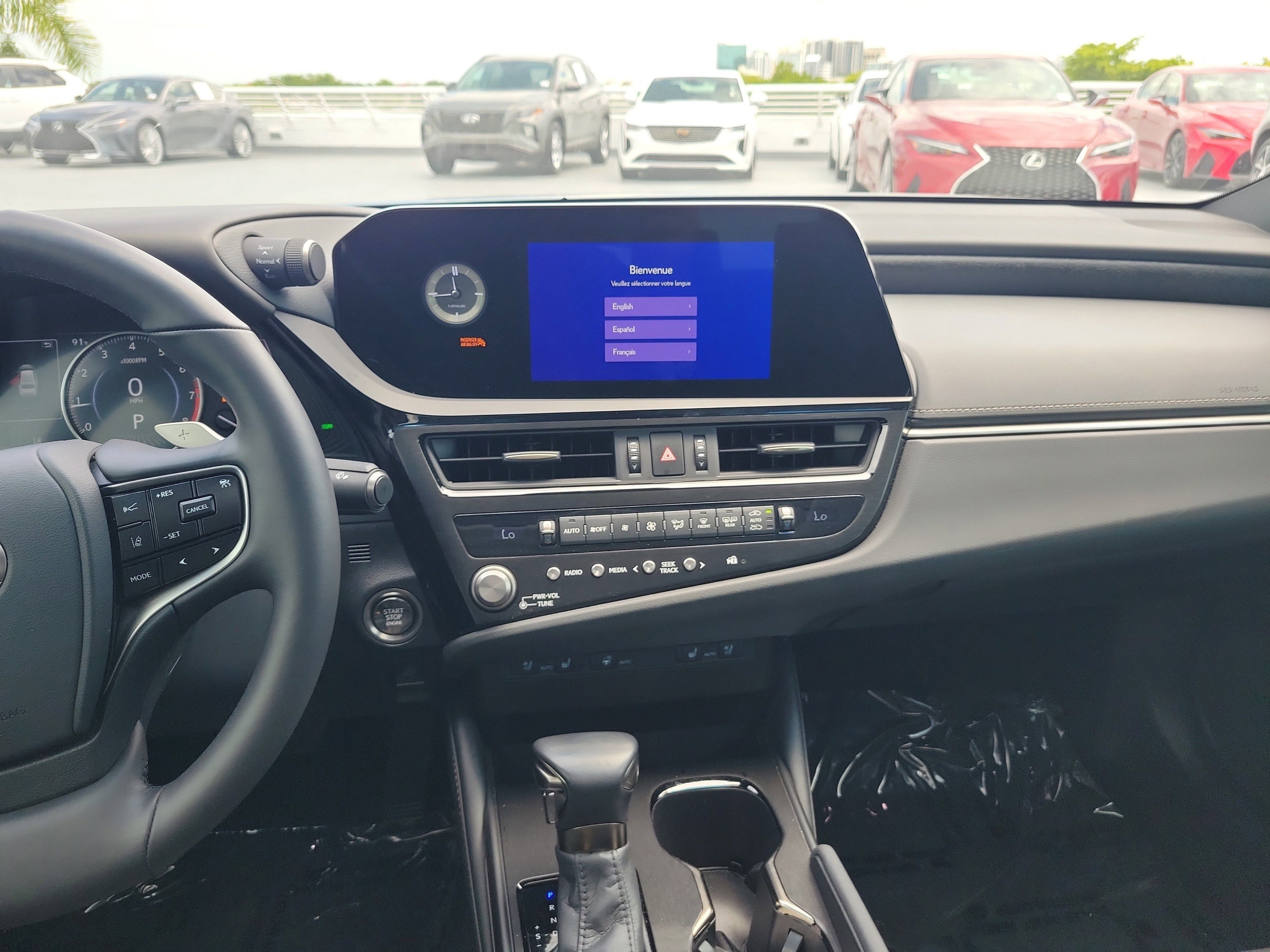 Certified 2024 Lexus ES 350 w/ Premium Package FWD image 16