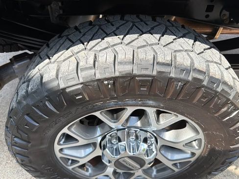 Used 2020 Ford F350 Lariat w/ Lariat Ultimate Package AWD/4WD image 19