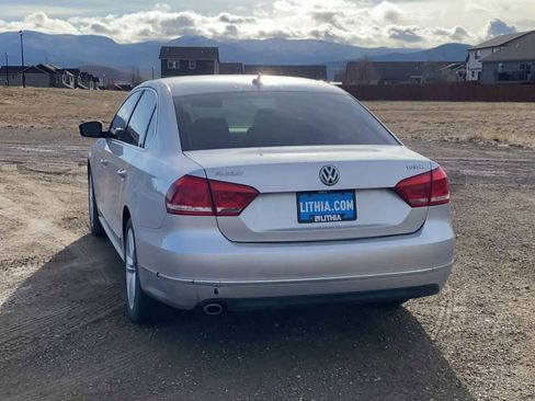 Used 2015 Volkswagen Passat TDI SEL Premium image 7