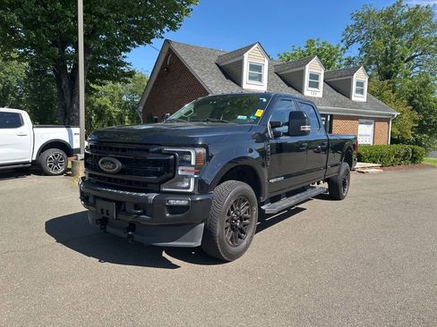 Used 2022 Ford F350 Lariat w/ Lariat Ultimate Package AWD/4WD image 3