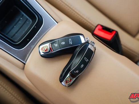 Used 2015 Porsche 911 Carrera image 69