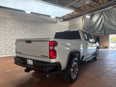 Used 2022 Chevrolet Silverado 2500 Custom w/ Custom Convenience Package RWD image 7