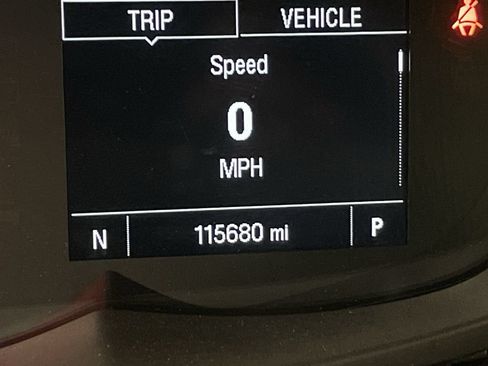Used 2018 Chevrolet Trax LT w/ LT Convenience Package AWD/4WD image 6
