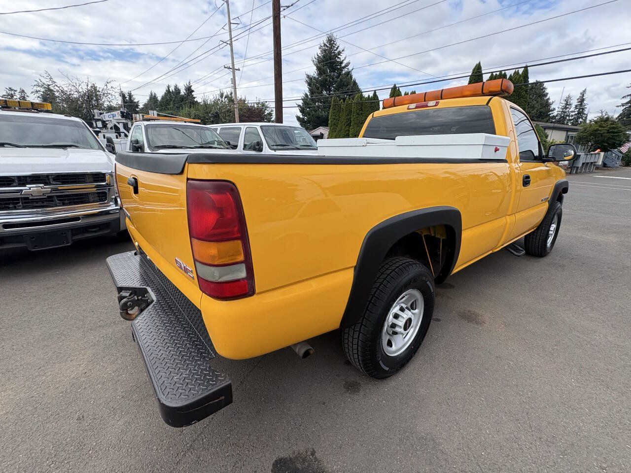 Used 2003 GMC Sierra 2500 W/T RWD image 10
