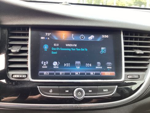 Used 2020 Buick Encore Preferred image 23