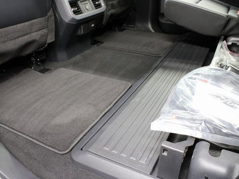 Used 2024 Ford F250 Lariat w/ Lariat Ultimate Package image 74