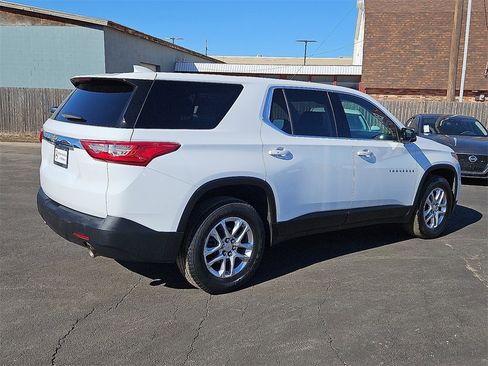 Used 2020 Chevrolet Traverse LS image 8