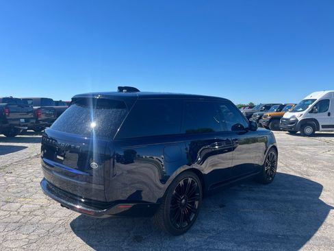 Used 2023 Land Rover Range Rover SE AWD/4WD image 5