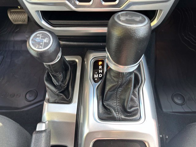Used 2022 Jeep Wrangler Sport AWD/4WD image 27
