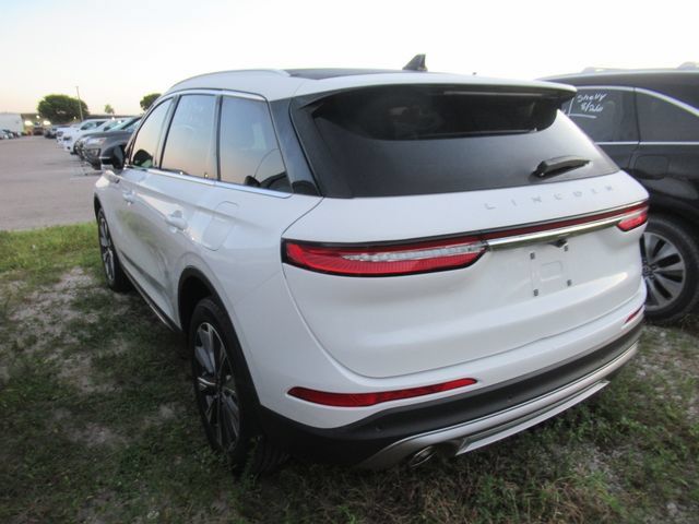 Certified 2022 Lincoln Corsair Reserve w/ Elements Package FWD image 4