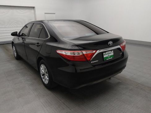 Used 2017 Toyota Camry LE image 5