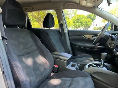 Used 2014 Nissan Rogue SV w/ SV Family Package AWD/4WD image 22