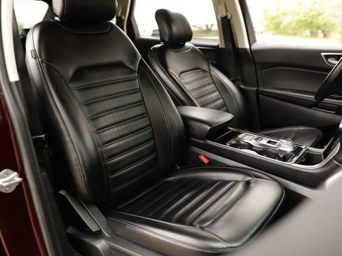 Used 2019 Ford Edge SEL w/ Equipment Group 201A image 30