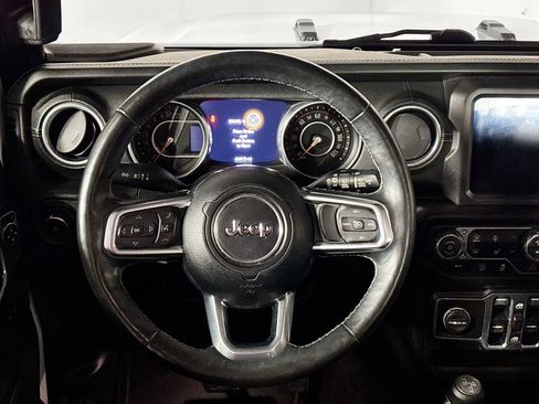 Used 2018 Jeep Wrangler Unlimited Sahara w/ Uconnect 4C Nav & Sound Group image 13