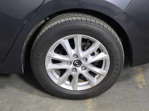 Used 2015 MAZDA MAZDA3 i Touring FWD image 40