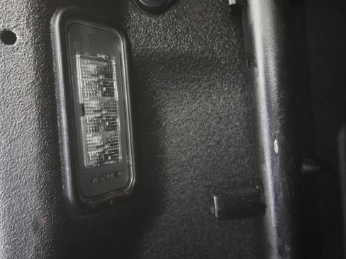 Used 2023 GMC Sierra 3500 SLT w/ Gooseneck/5TH Wheel Package image 32