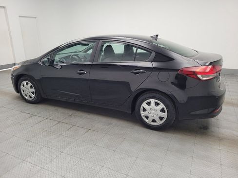 Used 2017 Kia Forte LX FWD image 3