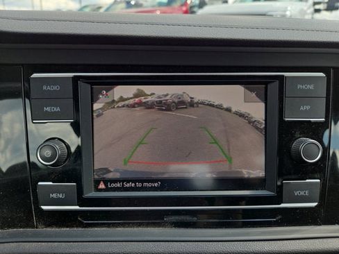 Used 2022 Volkswagen Jetta S image 18