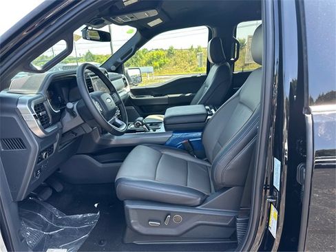 New 2025 Ford F150 Lariat w/ Equipment Group 502A High image 9