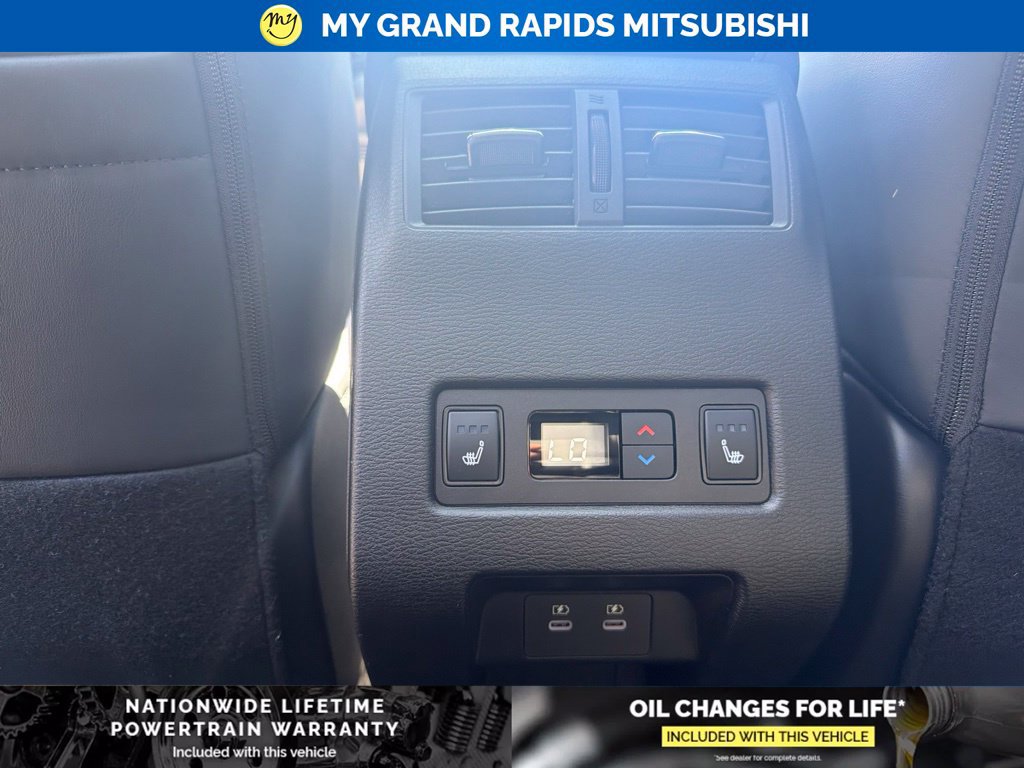 New 2026 Mitsubishi Outlander SEL Black Edition AWD/4WD image 25