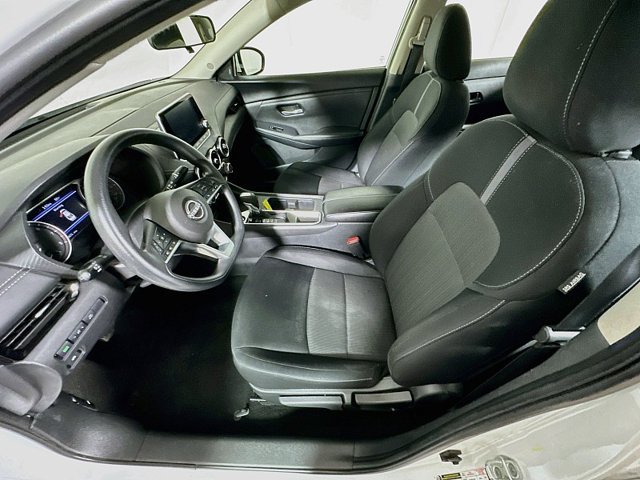 Used 2024 Nissan Sentra SV FWD image 11