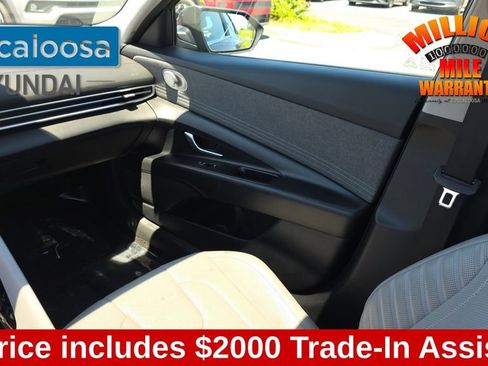 Used 2024 Hyundai Elantra Limited FWD image 28