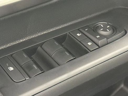 New 2025 Toyota Tacoma TRD Off-Road AWD/4WD image 14