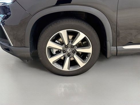 Used 2024 Honda Pilot Elite image 33