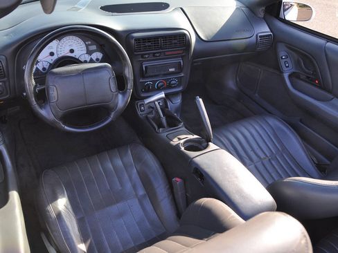 Used 1997 Chevrolet Camaro Z28 w/ Preferred Equipment Group 2 RWD image 18