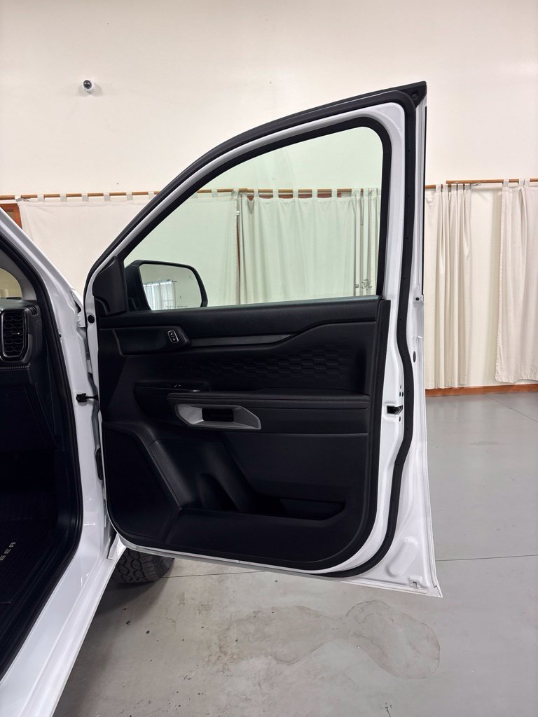 Used 2025 Ford Ranger XLT w/ FX4 Off-Road Package AWD/4WD image 27