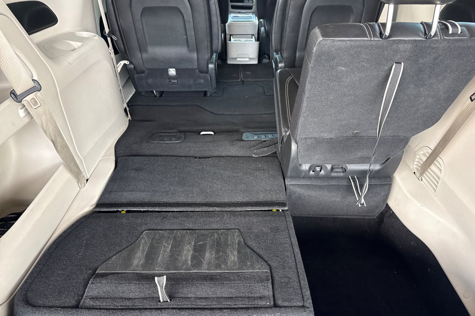 Used 2023 Chrysler Pacifica Touring-L FWD image 22