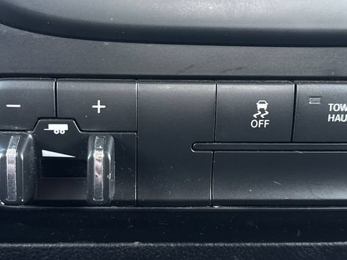 Used 2014 RAM 1500 ST w/ SXT Appearance Group AWD/4WD image 21