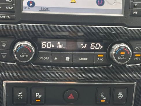 Used 2018 Nissan Titan PRO-4X w/ Pro-4x Convenience Package AWD/4WD image 5