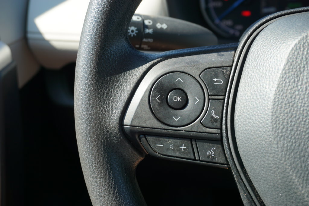 Used 2024 Toyota RAV4 XLE AWD/4WD image 23