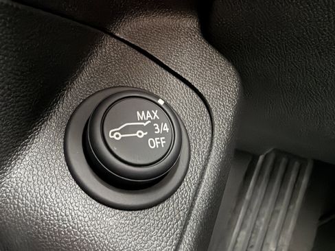 Used 2024 GMC Terrain SLT w/ Elevation Edition image 10