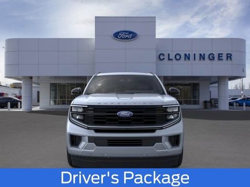 New 2026 Ford Expedition Platinum w/ Driver's Package AWD/4WD image 6