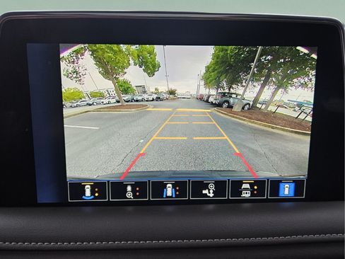Used 2022 Chevrolet Tahoe LT w/ LT Signature Package RWD image 20