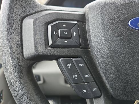 Used 2016 Ford F150 XLT image 16