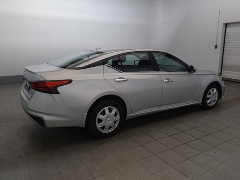 Used 2019 Nissan Altima 2.5 S AWD/4WD image 10