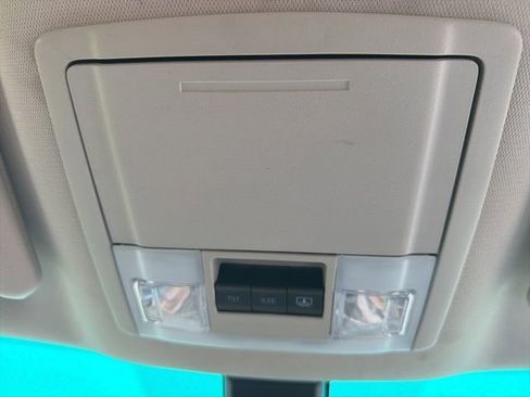 Used 2016 Ford Explorer Platinum AWD/4WD image 40