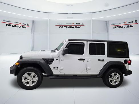 Used 2023 Jeep Wrangler Unlimited Sport AWD/4WD image 3