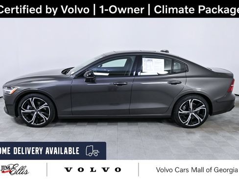 Certified 2025 Volvo S60 B5 Core AWD/4WD image 2