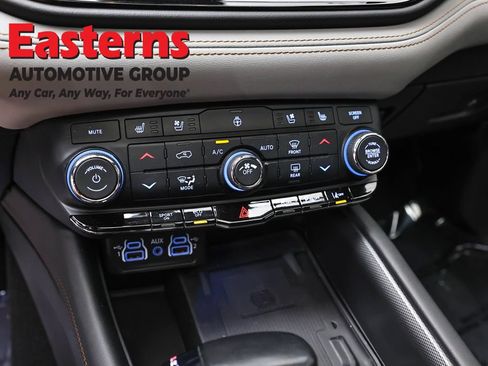 Used 2022 Dodge Durango R/T AWD/4WD image 20