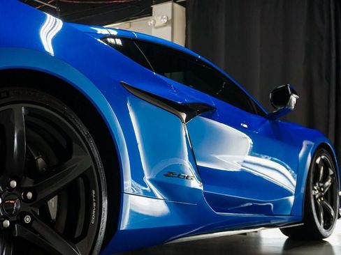 Used 2025 Chevrolet Corvette Z06 w/ Z07 Performance Package RWD image 57
